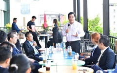 'Cà phê chứng khoán' cùng Tuổi Trẻ: Chuyên gia nói nhiều cổ phiếu đang hấp dẫn hơn, nhưng nhà đầu tư cần nhìn xa