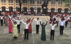 Teen THPT Marie Curie (Q.3) tưng bừng sân chơi nhảy Flashmob