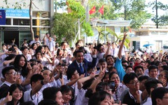 Hoa hậu H'Hen Niê cùng teen Ernst Thalmann hào hứng tham gia phiên toà giả định