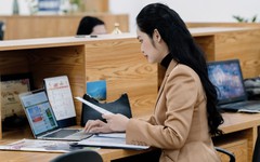 Hoa hậu Nông Thúy Hằng “lấn sân” làm MC