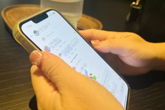 Không 'tám chuyện' công sở, sợ bị nói chảnh chọe, xa cách mọi người