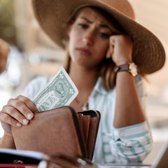 Podcast: USD tăng giá và câu chuyện áp lực nợ công, Việt Nam cần kịch bản nào?