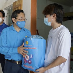 Bản tin sáng 15-9: Đã chi 13.220 tỉ tiền mặt hỗ trợ người dân trong đại dịch