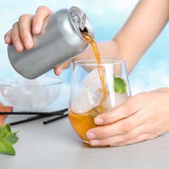 Podcast: Vì sao không nên thường xuyên uống nước tăng lực?