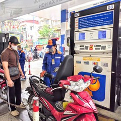 Vì sao giá xăng dầu tăng 6 phiên liên tiếp từ đầu tháng 9 tới nay?