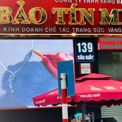 Ghi nhận hoạt động mua bán vàng tại Bảo Tín Minh Châu sau vụ khởi tố lãnh đạo công ty