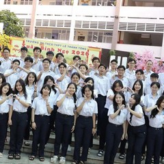 88 học sinh hai lớp cùng đậu đại học y, hiệu trưởng trường ở TP.HCM nói gì?