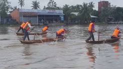 Độc đáo đua ghe chèo miền Tây