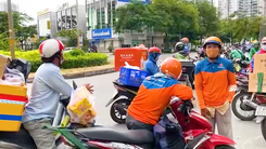 Video: TP.HCM yêu cầu shipper chỉ hoạt động ở một quận, huyện; Điều chỉnh số lượng đến mức tối thiểu