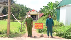 Video: Nhân viên y tế nghi mắc COVID-19, một trung tâm y tế ở Đắk Lắk bị phong tỏa