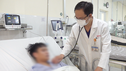 Video: Lời kể của nạn nhân trong vụ ngộ độc rượu làm 2 người tử vong ở Thủ Đức