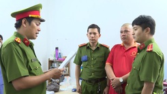 Video: Đòi nợ kiểu 'giang hồ' để hưởng hoa hồng, 14 người của hai công ty bị khởi tố