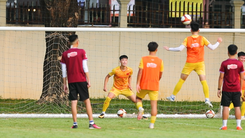 Video: Đội tuyển U22 Việt Nam có buổi tập đầu tiên tại Campuchia