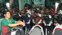 Người dân than phiền thủ tục đăng ký xe mới còn ‘nhiêu khê’, tốn thời gian