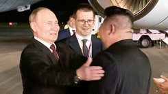 Video ông Kim Jong Un đón ông Putin tại sân bay Bình Nhưỡng