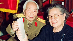 Bà Đặng Bích Hà đã về an nghỉ bên Đại tướng Võ Nguyên Giáp tại Vũng Chùa - Đảo Yến