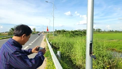 Bắt nhiều vụ cắt trộm dây điện chiếu sáng đường dẫn cầu Châu Đốc