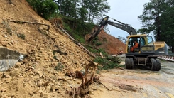 Tạm dừng lưu thông qua đèo D’Ran vào Đà Lạt do sạt lở