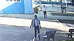 Buộc thôi việc thầy toán bóp cổ Bí thư Đoàn trường trước mặt bảo vệ ở Đắk Lắk