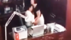 Ninh Bình xác minh vụ lộ clip lãnh đạo nhà trường 'thân mật' với nhiều phụ nữ trong phòng làm việc