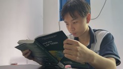 Tiếp sức đến trường: Trong nghịch cảnh, Quang Huy viết ước mơ đổi đời bằng tri thức