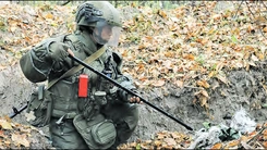 Nga công bố video lính Triều Tiên tham gia rà phá bom mìn tại vùng Kursk