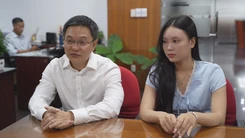 Bác sĩ Lê Thanh Phong và con gái ủng hộ 100 triệu đồng đến đồng bào bị thiệt hại do bão lũ