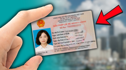 Có cần phải đổi GPLX mẫu mới màu hồng ngay trong năm nay không?