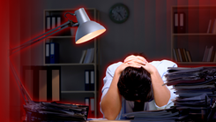 Cảnh báo: Thói quen làm việc 'thiếu sáng' có thể gây trầm cảm, rối loạn nội tiết