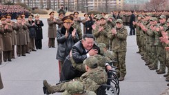 Ông Kim Jong Un khen các binh sĩ trở về từ Nga 'đã làm nên điều kỳ diệu'