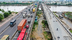 Cầu Bình Phước 1 nặng 9.000 tấn đã được 'thần đèn' nâng cao hơn 1,2 mét