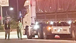 Nghi phạm sát hại nữ công nhân ở TP.HCM đã chết sau khi tông đuôi xe container