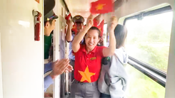 Đón gần 900 hành khách trên 'Đoàn tàu Thống Nhất' vào ngày 30-4