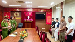 Vì sao TikToker Hằng Du Mục, Quang Linh Vlogs và 3 người khác bị khởi tố, bắt tạm giam?