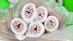 Lòng se điếu hiếm gặp ở lò mổ, chợ truyền thống nhưng trên mạng rao bán tràn ngập