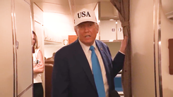 Trên Không lực Một, ông Trump nói không muốn bình luận việc dùng thuốc hoặc ma túy của ông Musk