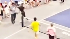 Vận động viên pickleball dùng vợt đánh trọng tài trong giải đấu ở Hải Phòng