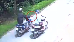 Trích xuất camera, truy bắt thanh niên nhiều lần cướp giật vé số của người bán dạo