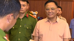 Video khám xét khẩn cấp nơi làm việc của Chủ tịch Tập đoàn Đông Á Cao Tiến Đoan