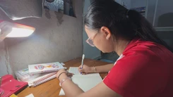 Nhờ ChatGPT, nữ sinh nghèo tìm ra học bổng Tiếp sức đến trường