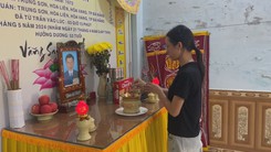 Tiếp sức đến trường: Cô gái mất cả cha lẫn mẹ Hà Bảo Châu tự thắp sáng ước mơ