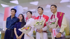 Đoàn phim Mưa đỏ giao lưu trực tuyến cùng bạn đọc Tuổi Trẻ