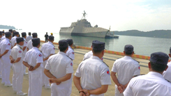 Tàu chiến Mỹ lần đầu cập căn cứ Ream của Campuchia, đậu gần tàu Trung Quốc