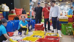 Góc nhìn trưa nay: Chợ đầu mối nông sản lớn nhất Việt Nam đảm bảo nguồn cung ứng hàng dịp Tết