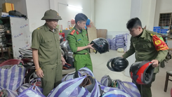 Triệt xóa điểm thu mua mũ bảo hiểm trộm cắp ở Đà Nẵng