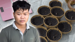 Công an phát hiện xưởng sản xuất pháo dưới lớp vỏ kho phân bón