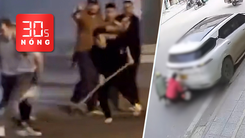 Bản tin 30s Nóng: Du khách nước ngoài lại bị đánh ở Nha Trang?; Lùi ô tô cán chết người ở Hà Nội