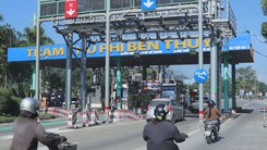 Chưa khắc phục hư hỏng trên tuyến đường, 2 trạm BOT Bến Thủy dừng thu phí 30 ngày