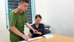 Nữ tài xế lái ô tô bỏ chạy khi cảnh sát dừng xe kiểm tra: Tôi rất hối hận