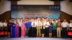 80 tân sinh viên Khánh Hòa được tiếp sức đến giảng đường